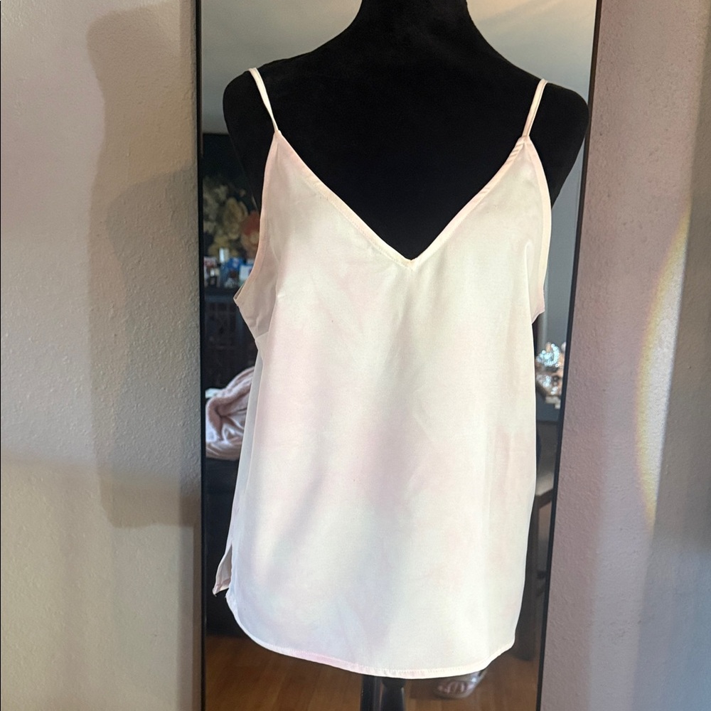 Women's Light Pink V-Neck Satin Cami Top